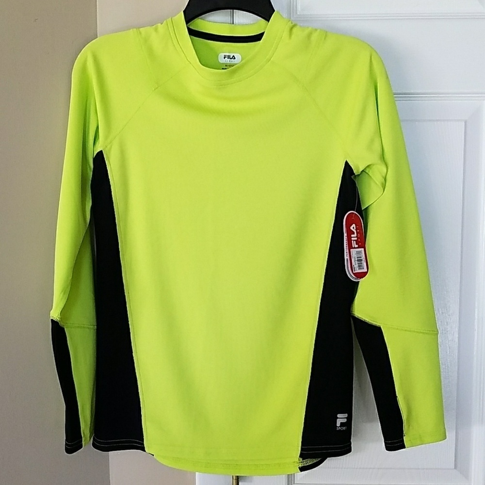 Really nice, NWT Fila short, size M10-12